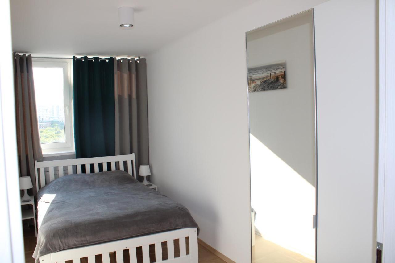 Strict Center Warsaw Comfortable Apartment, 10Th-Floor With Beautiful View On The Park And Skyscrapers, Free Wifi, Self Check-In/Out Varsóvia Exterior foto
